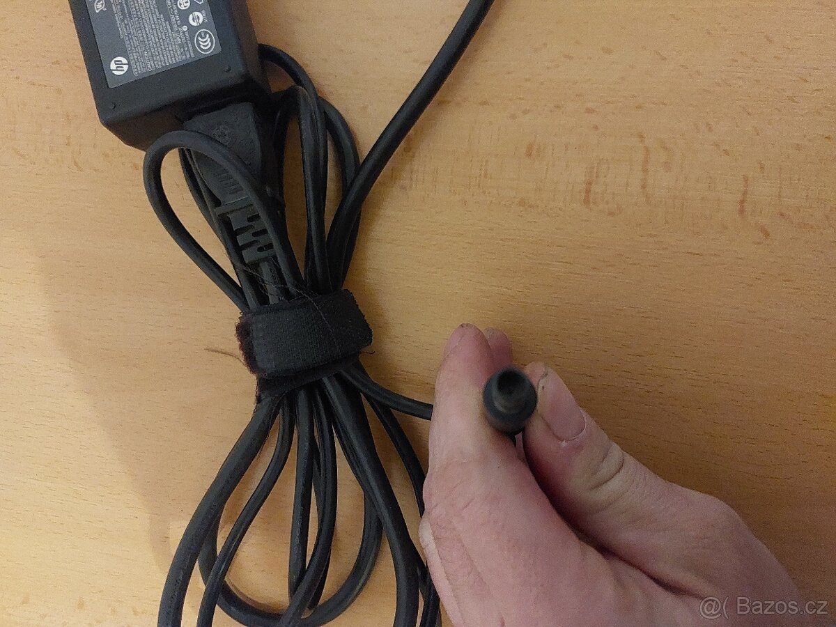 Adaptér HP 18,5v - 3,33A - 3