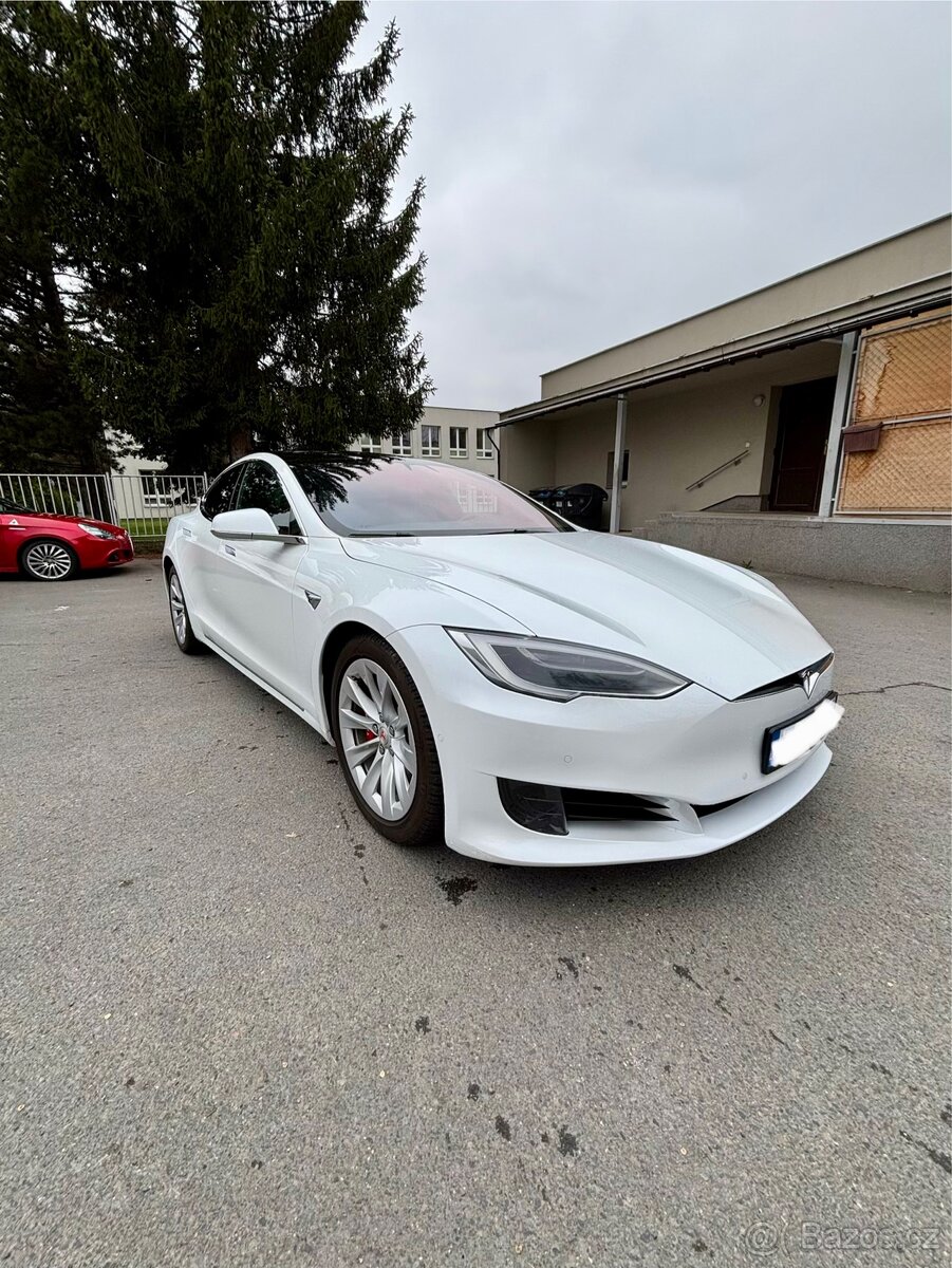 Tesla model S 75D - 3