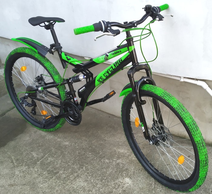 Atraktivní celoodpružený CRUSHER - 3