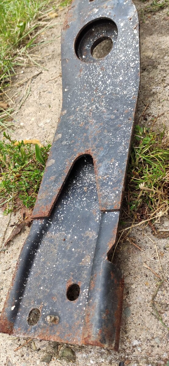 Příčka převodovky škoda 120l - 3