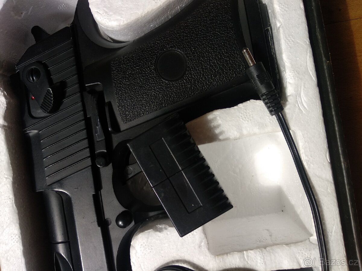 Airsoft pistole CM.121 - 3