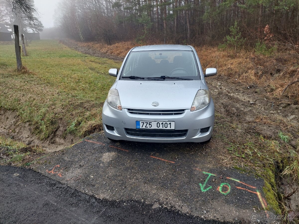Daihatsu Sirion 1.3 4x4 r.v. 2010 - 3