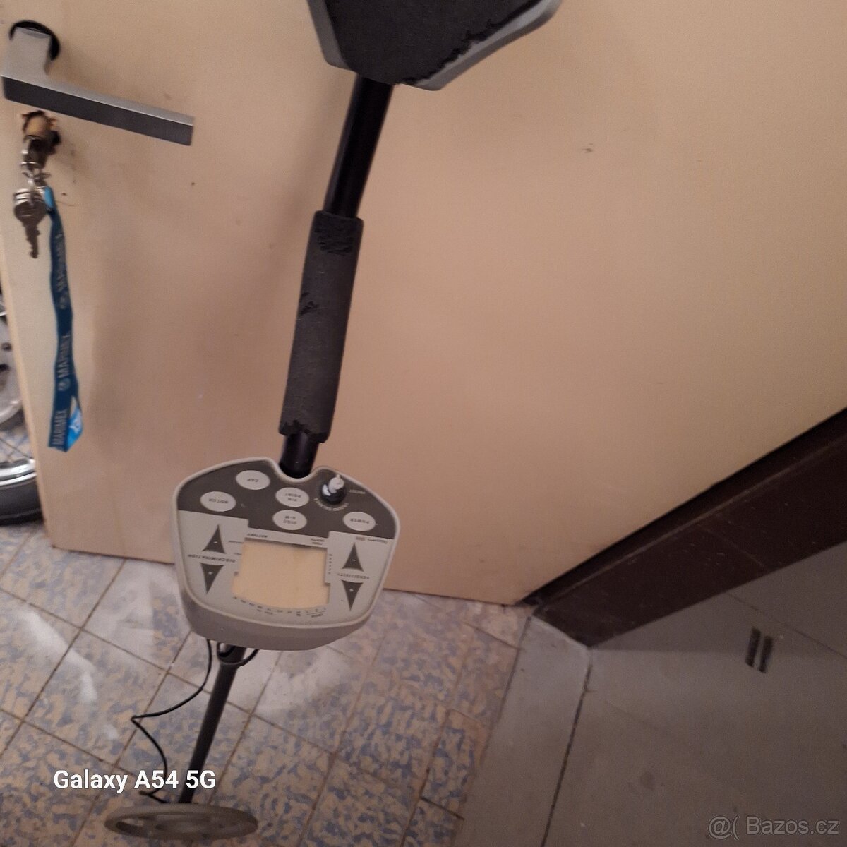 Detektor kovu Discovery 3300 - 3