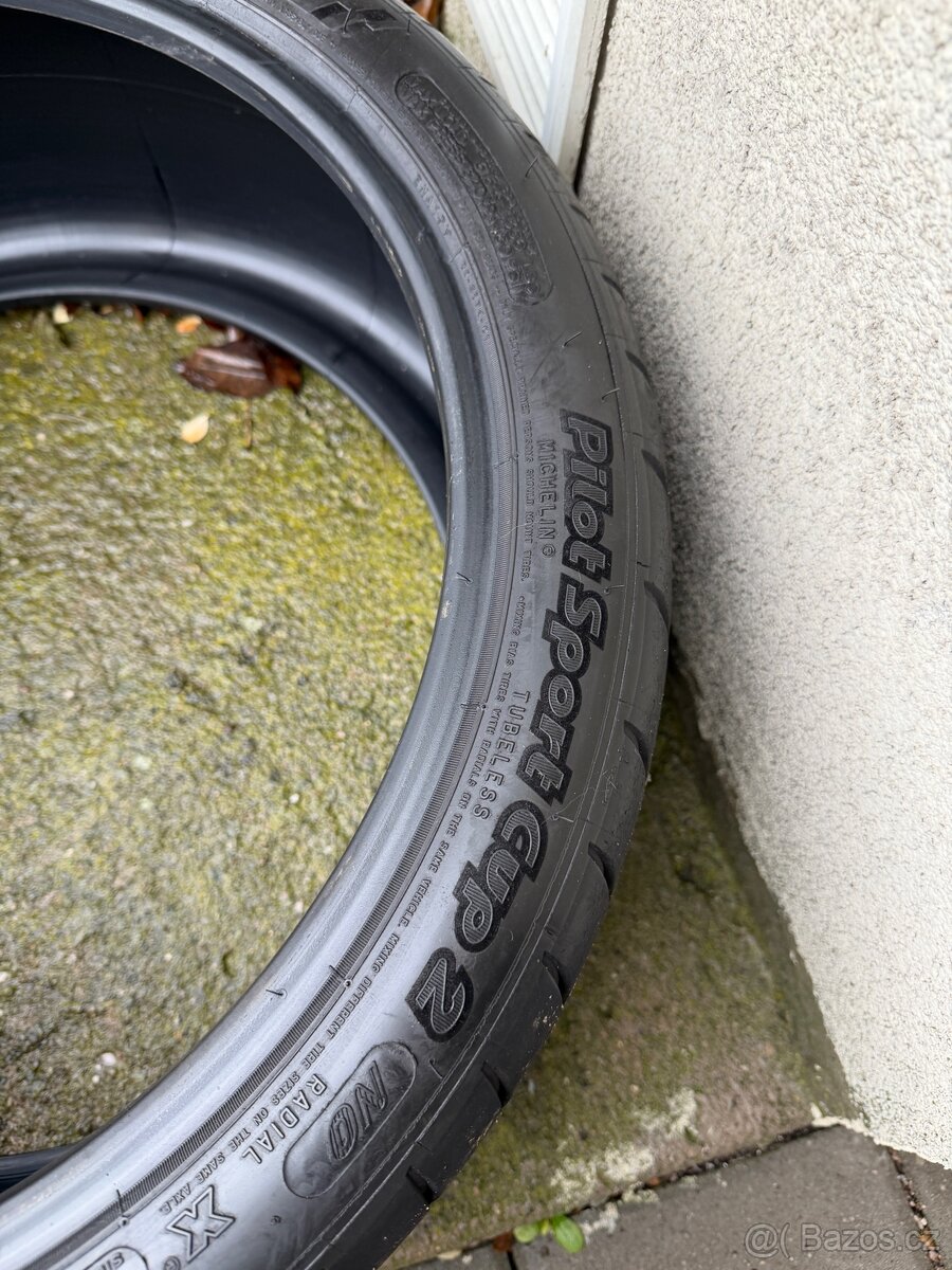 Michelin Pilot Sport Cup 235/35/19 letní - 3