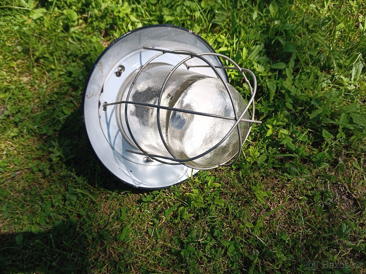 Průmyslové světlo - 3