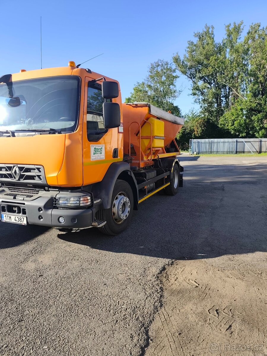 Prodám sypač RENAULT D 16 - 3