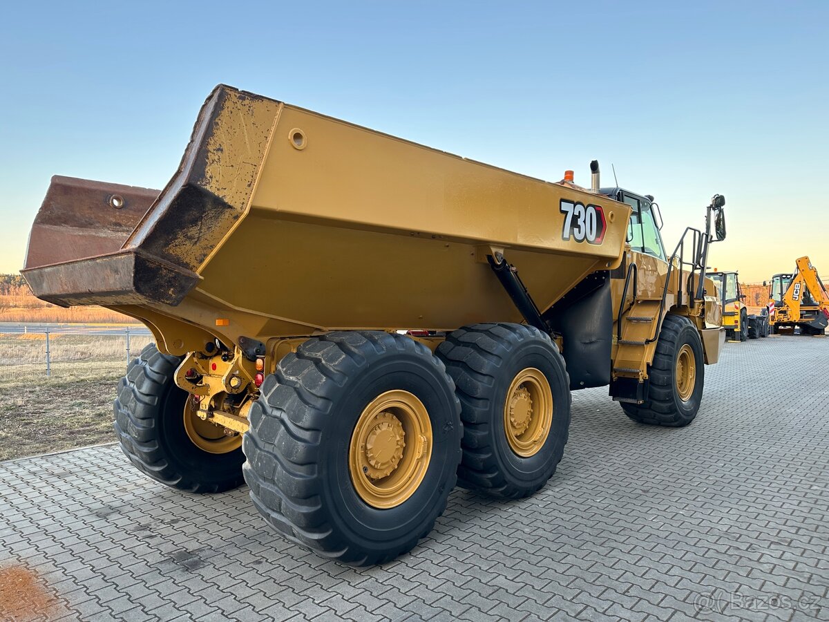 Cat 730 dumper Damper wozidlo bell - 3