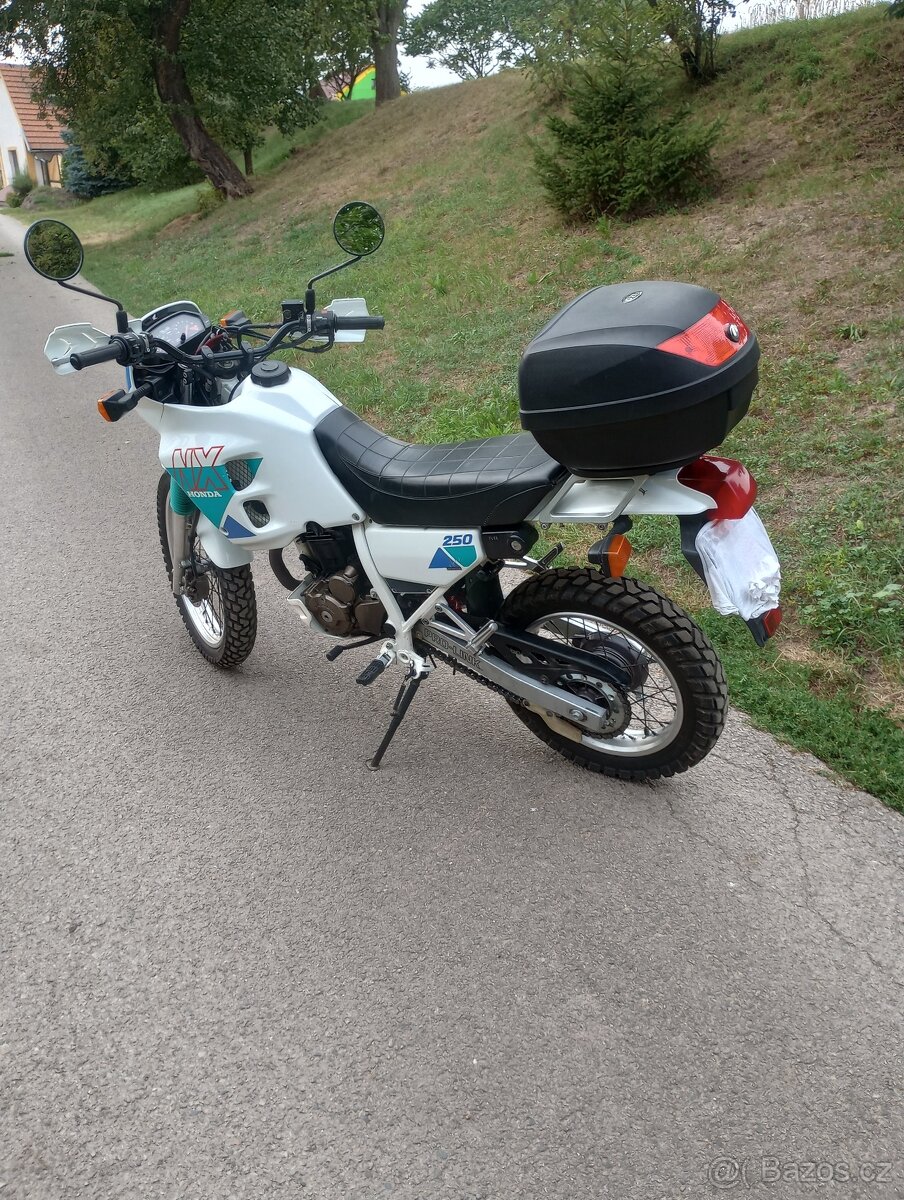 Honda NX 250