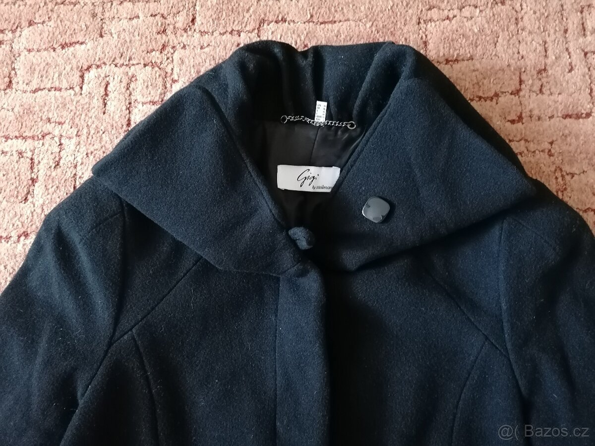 Dámský černý flaušový kabát vel. 38 - 3