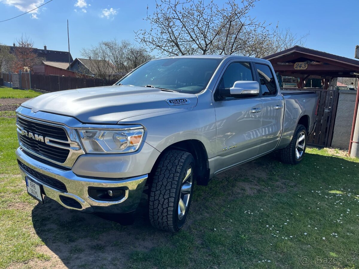 Dodge Ram 1500 5,7 V8 HEMI Bighorn