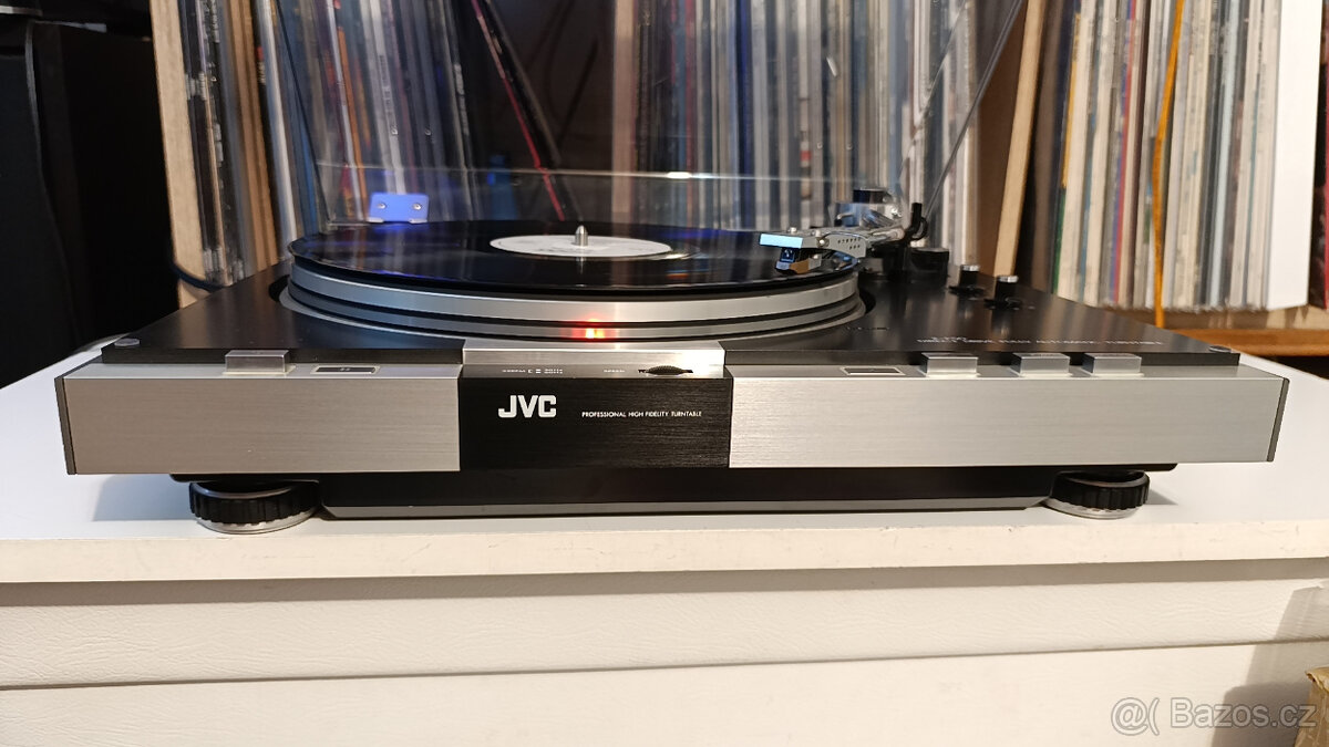 JVC JL-F50 Stereo Full Automatic Turntable (1977) - 3
