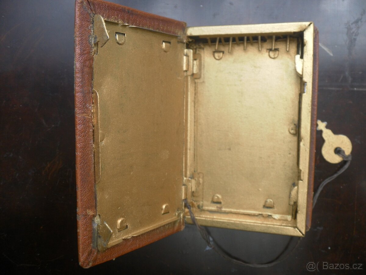 Kasička na zámek. - 3