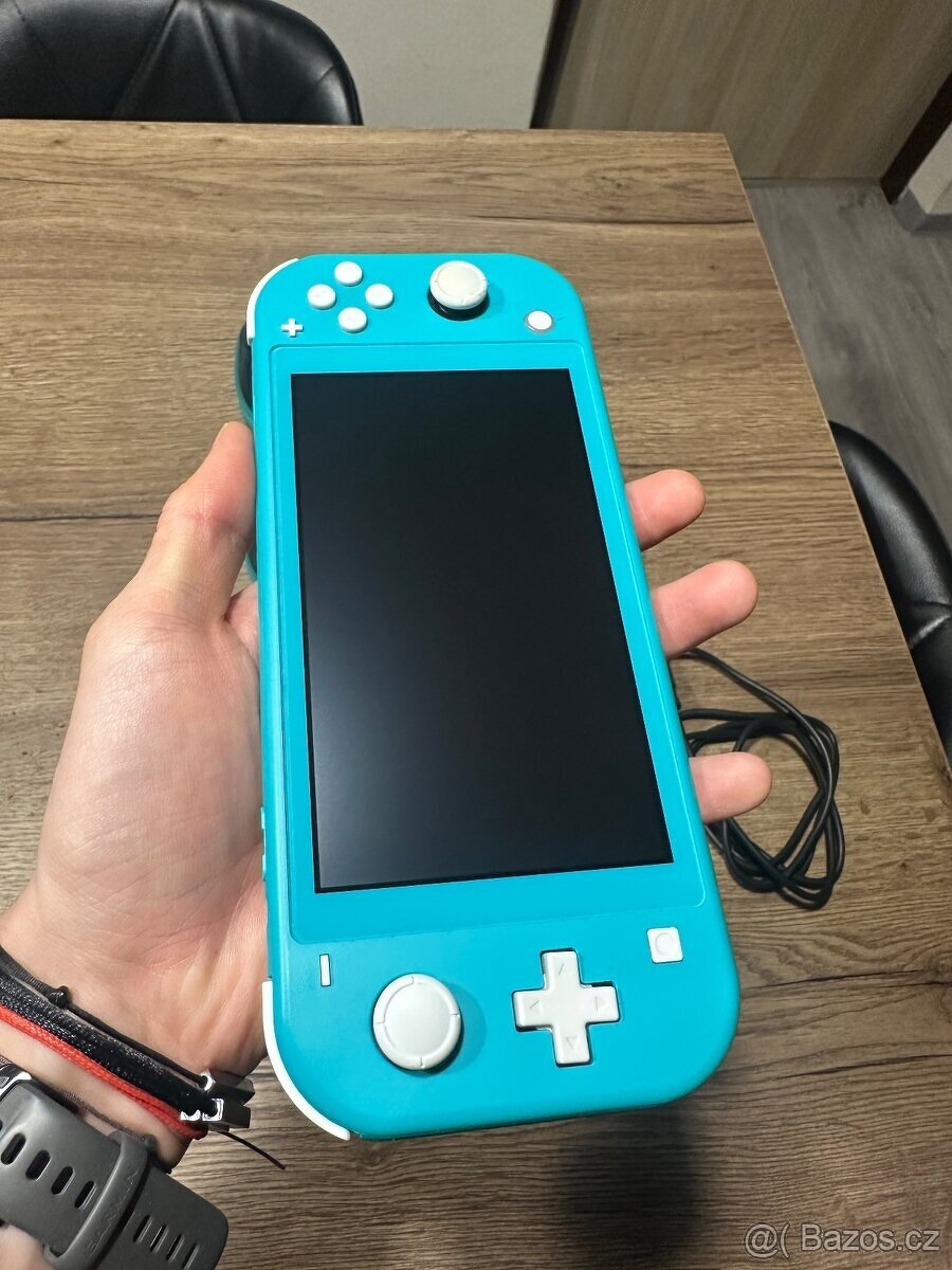 Nintendo switch lite + hra + pametova karta - 3