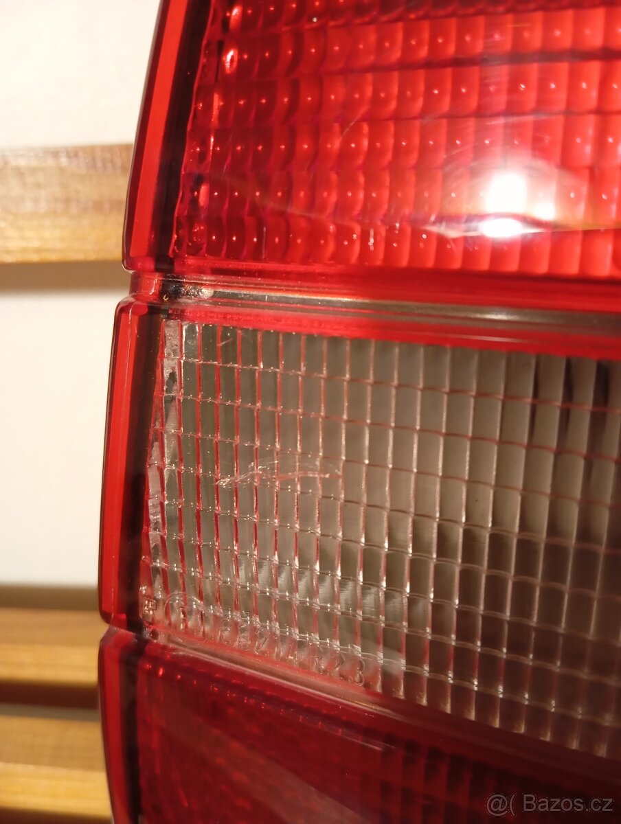 Zadní pravé světlo BMW e30 - 3