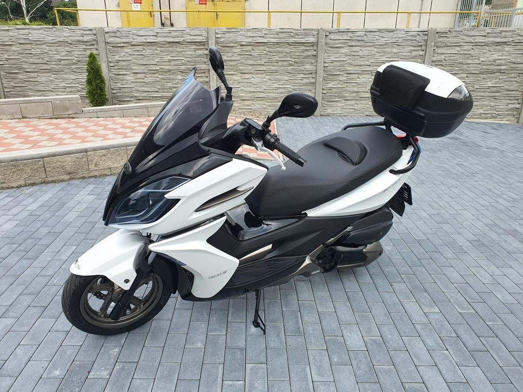 Kymco K-XCT 300i - 3