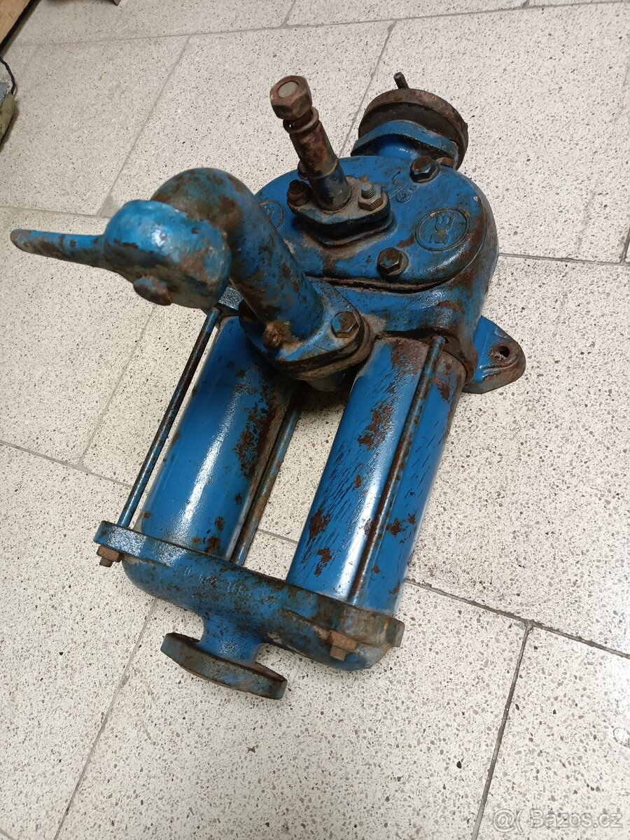 Ruční pumpa Lila - 75 - 3