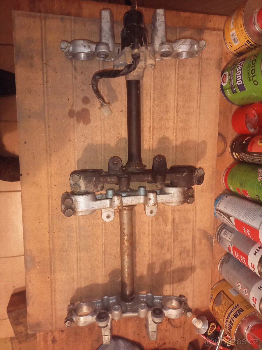 Kawasaki kmx 125 díly - 3