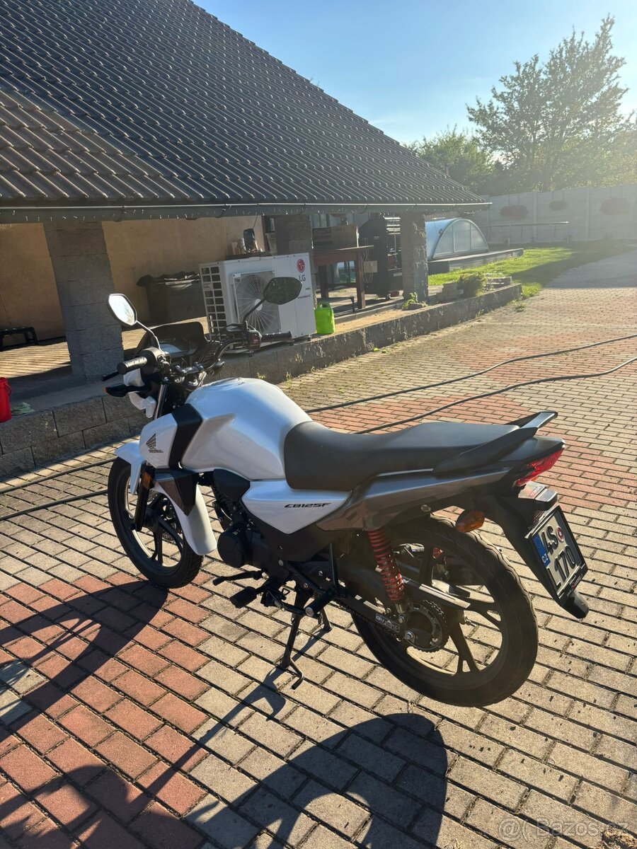 Honda 125 CBF - 3