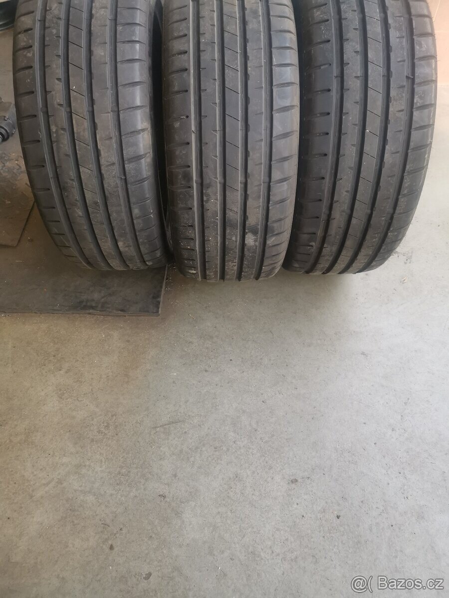 225/40 r18 225/40/18 - 3