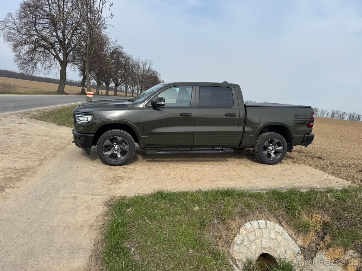 Dodge RAM 1500 - 3
