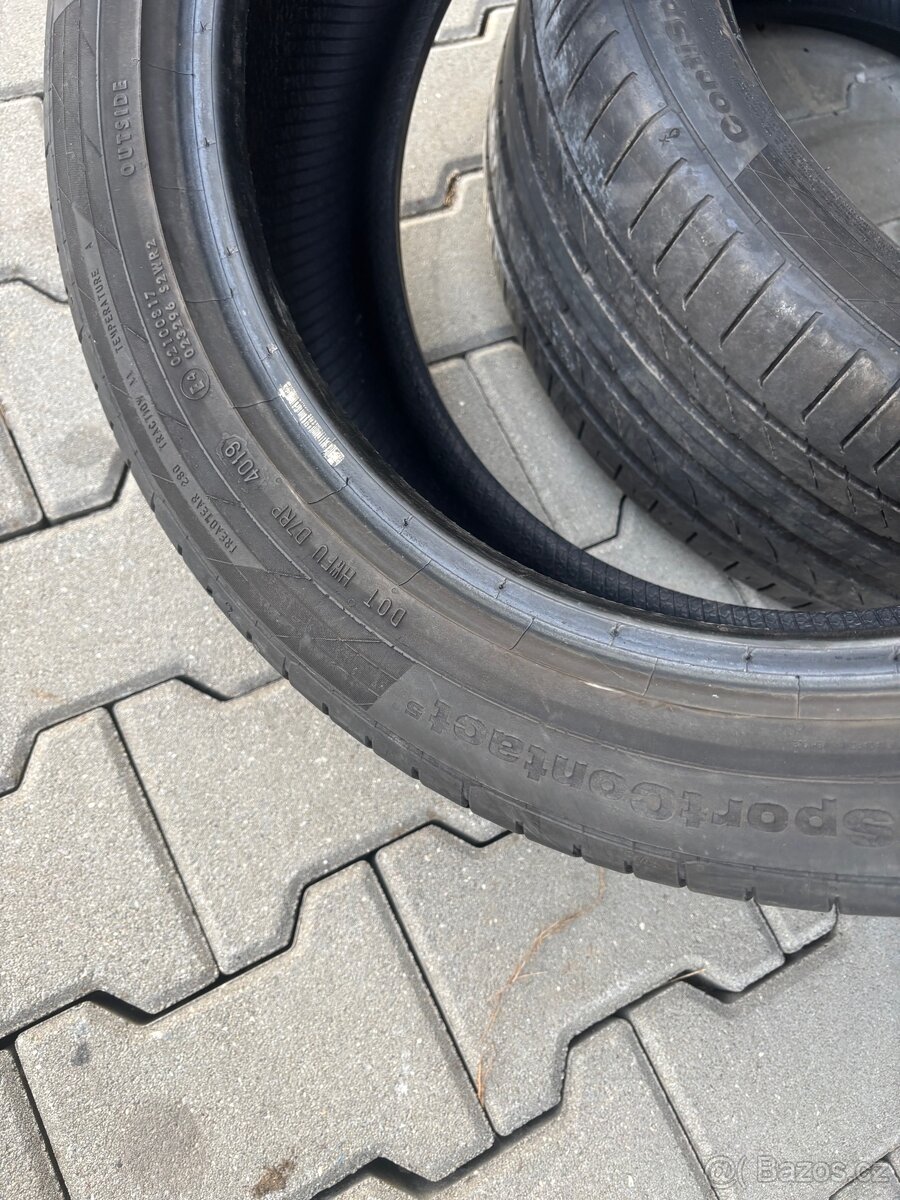 Continental 235/45/18 - 3