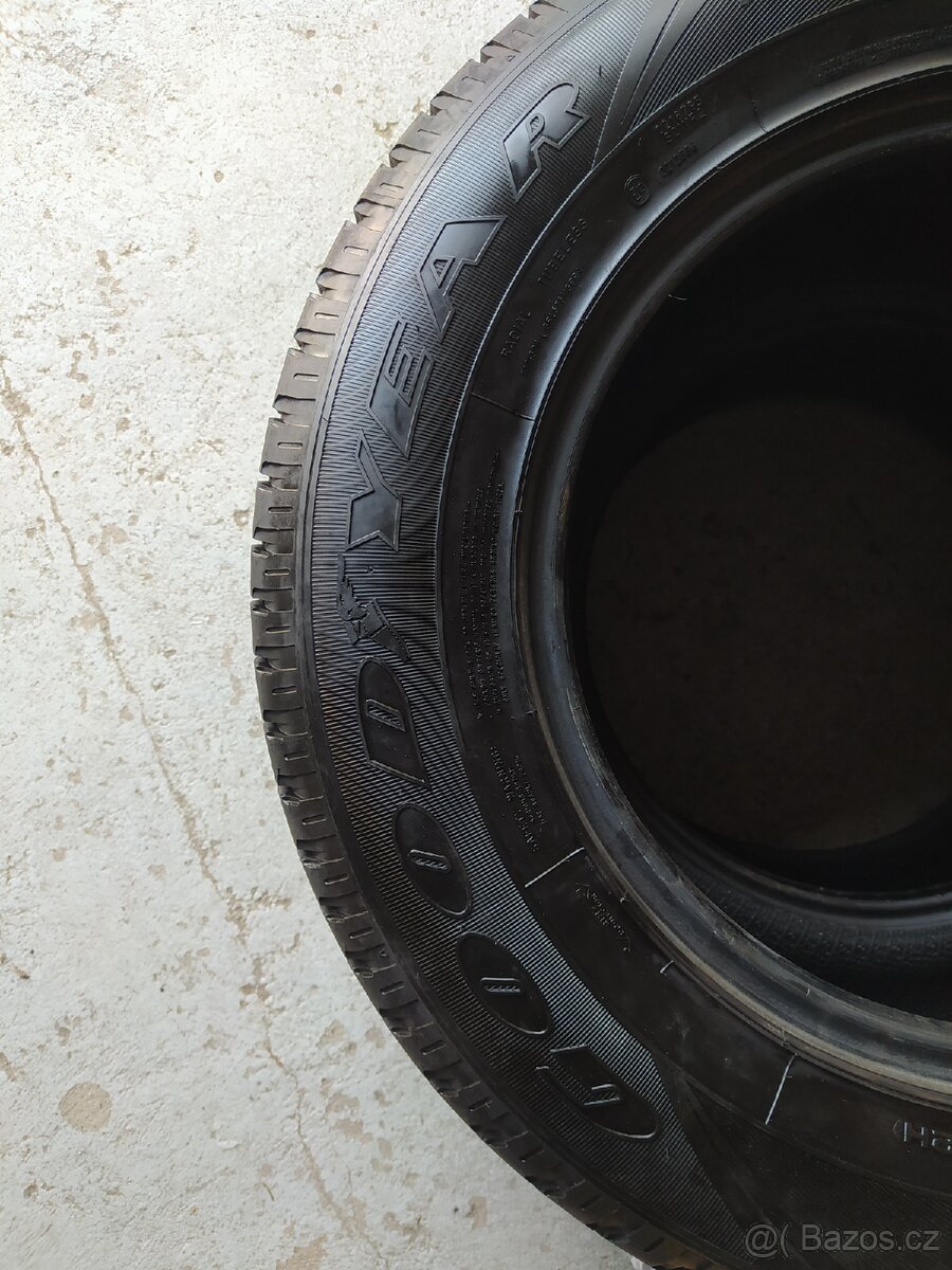 Good Year Wrangler 265/65 R17