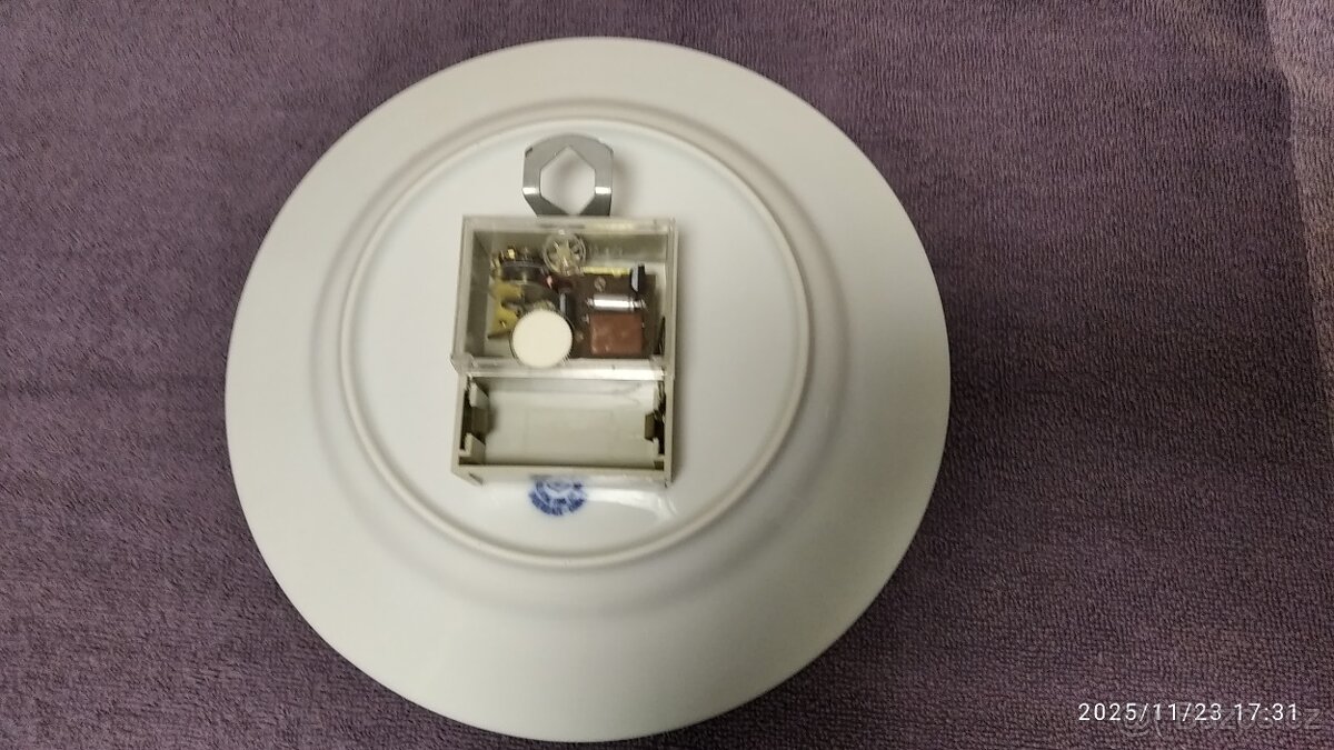 prim hodiny talíř - 3