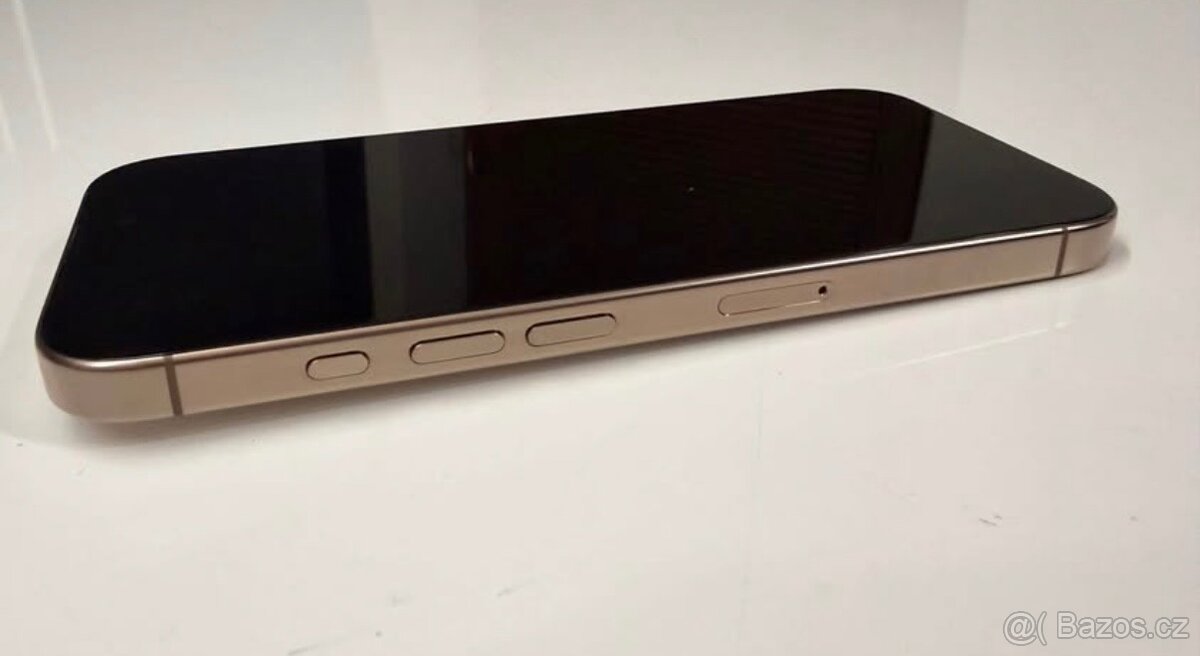 iPhone 16 Pro 128 GB - 3