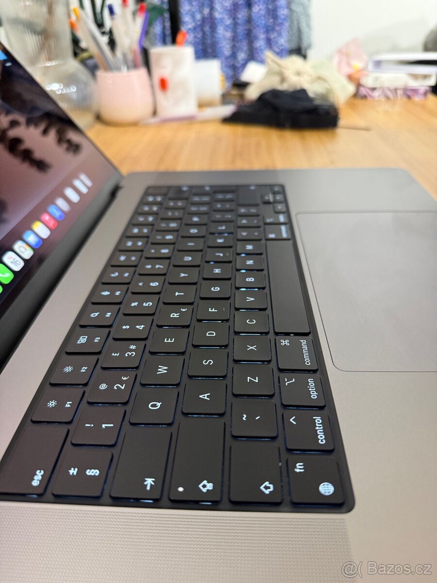 MacBook Pro 16(M1 Max) – 32 GB / 32-core GPU / 1 TB - 3