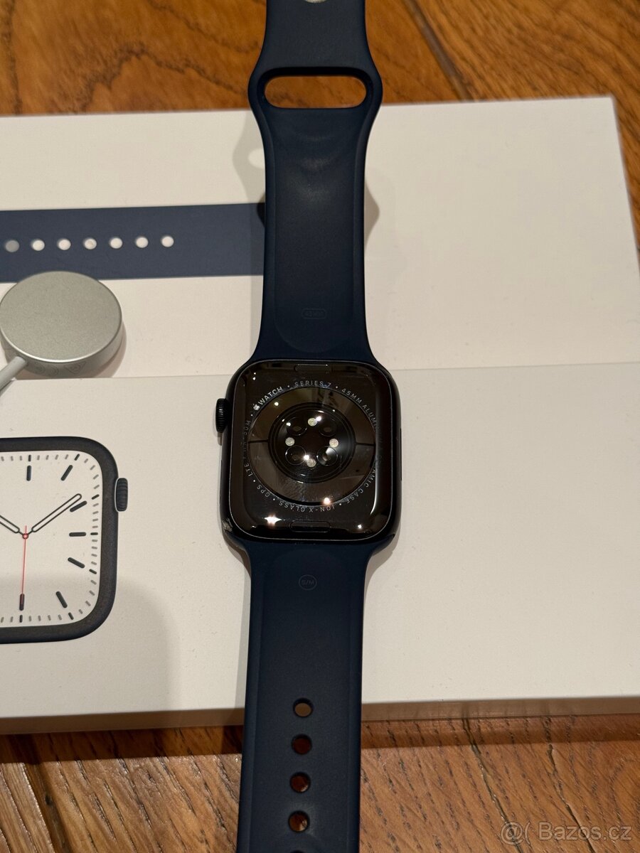 Apple Watch Series 7 45 mm - 3