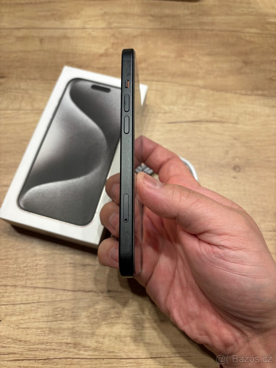 Prodám Apple iPhone 15 256 GB black černý 256gb, 87% - 3