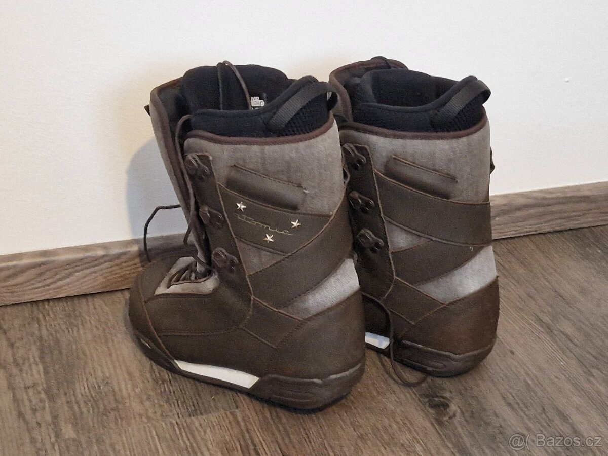 Snowboard boty Atomic 37,5 - 3