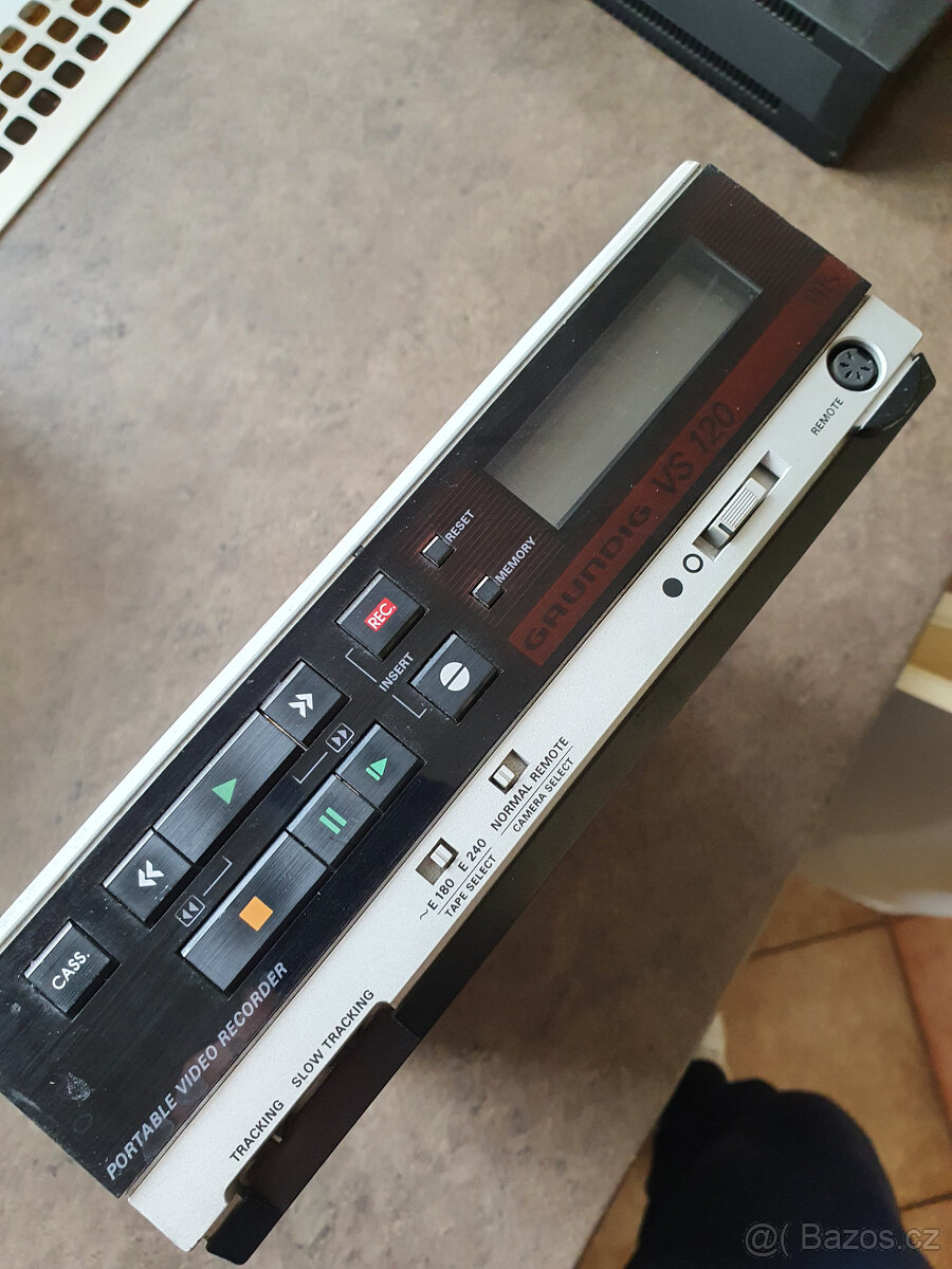 Souprava VHS,videokamera,video VHS,příslušenství - 3