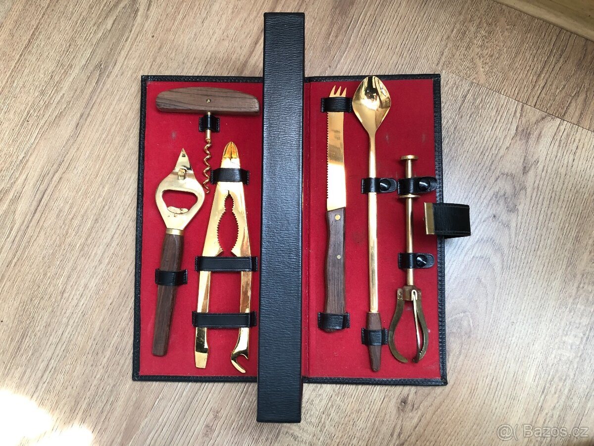 Barmanská souprava - 3