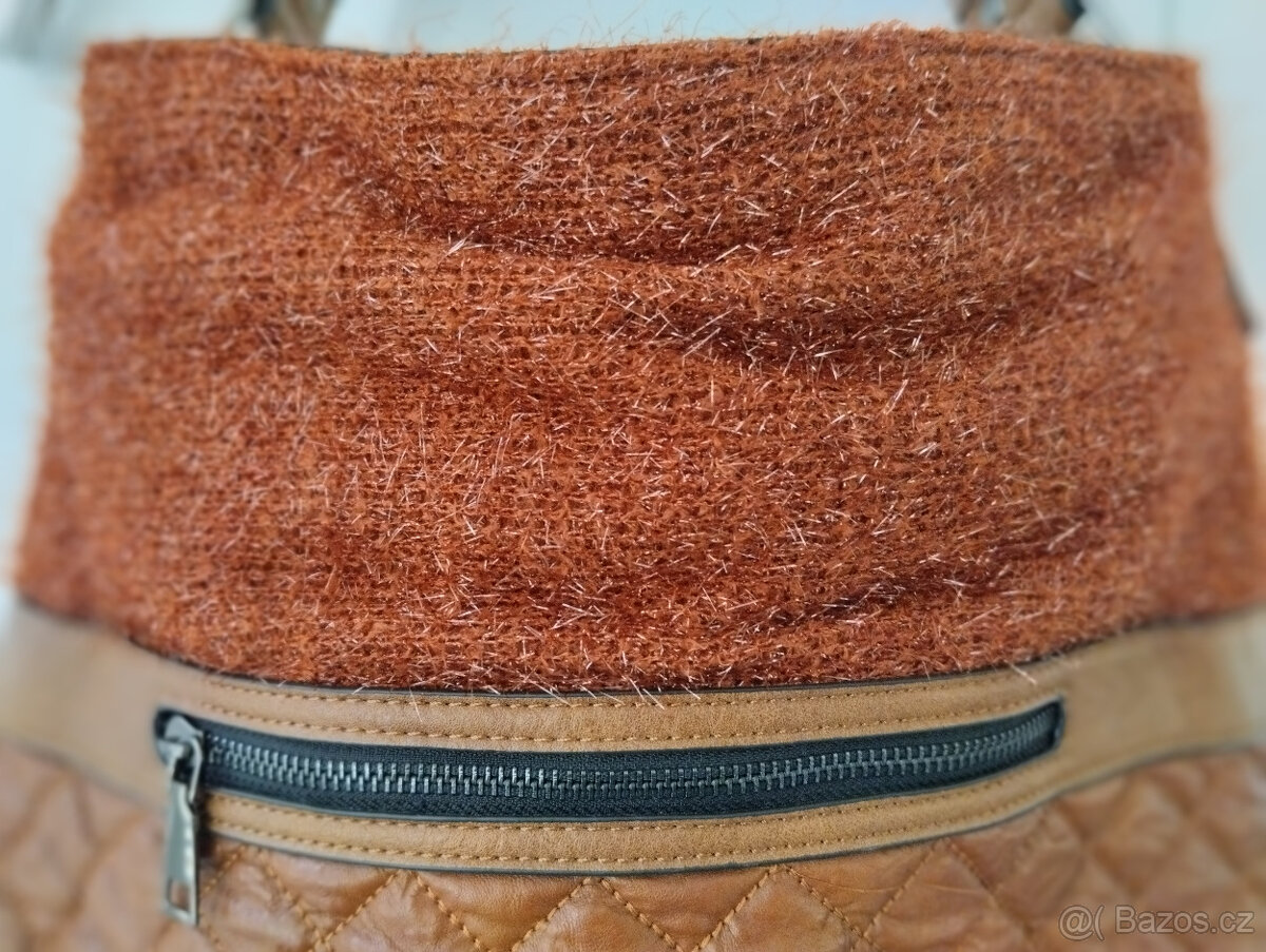 KABELKA/CROSSBODY PŘES RAMENO - SLEVA - 3