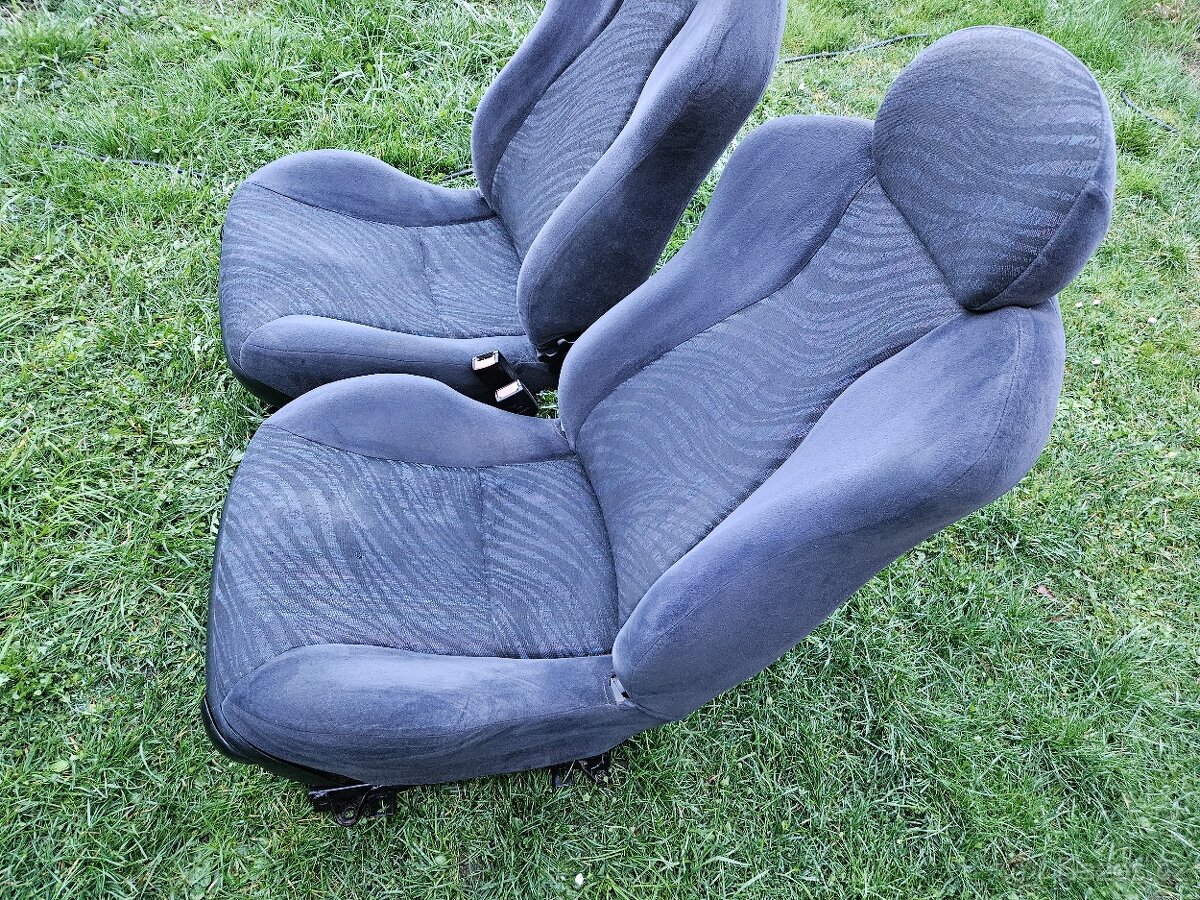 Anatomické sedačky Ford Escort Mk7 - 3