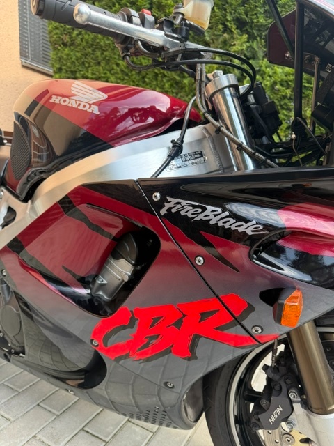 Honda CBR900RR Fireblade SC28 - 3