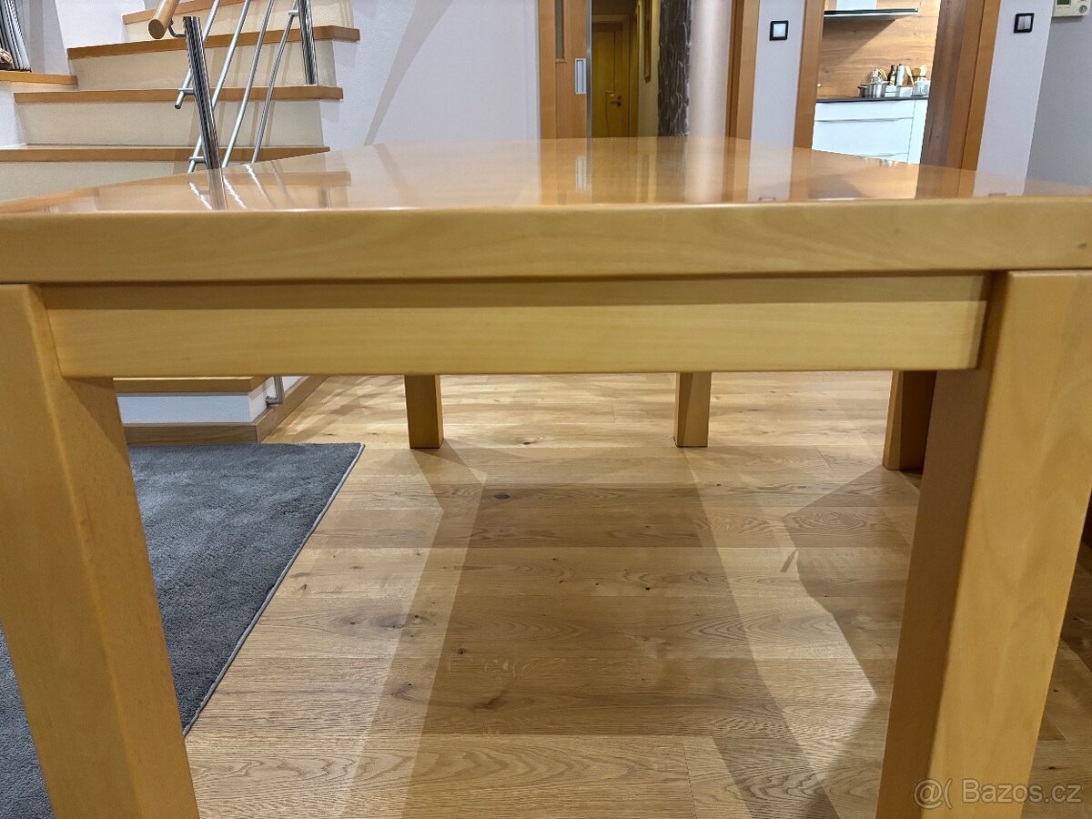 Jídelní stůl - bukový masiv - 3