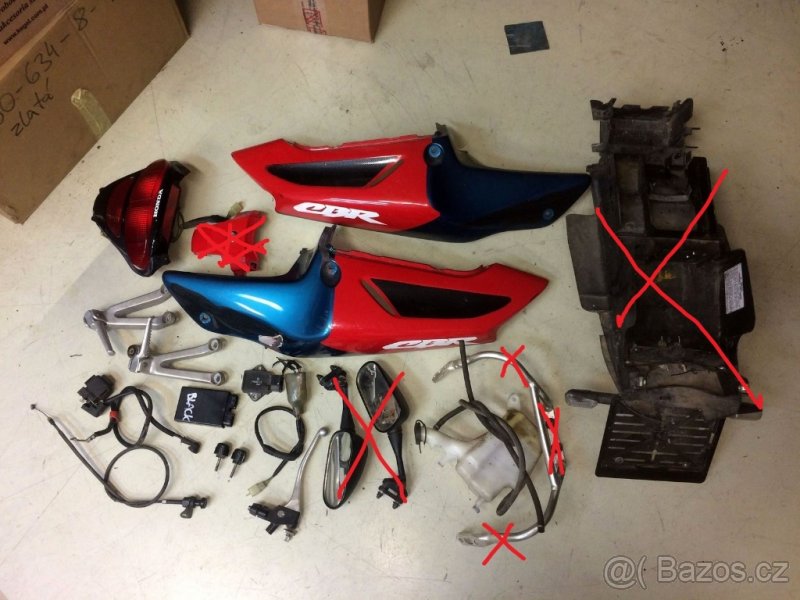 Honda CBR900 RR SC33 1998-1999 - 3