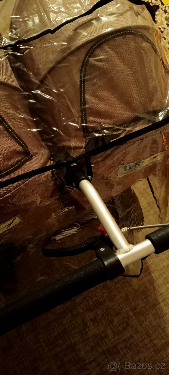 Kočárek TFK pro dvojčata hnědý - 3