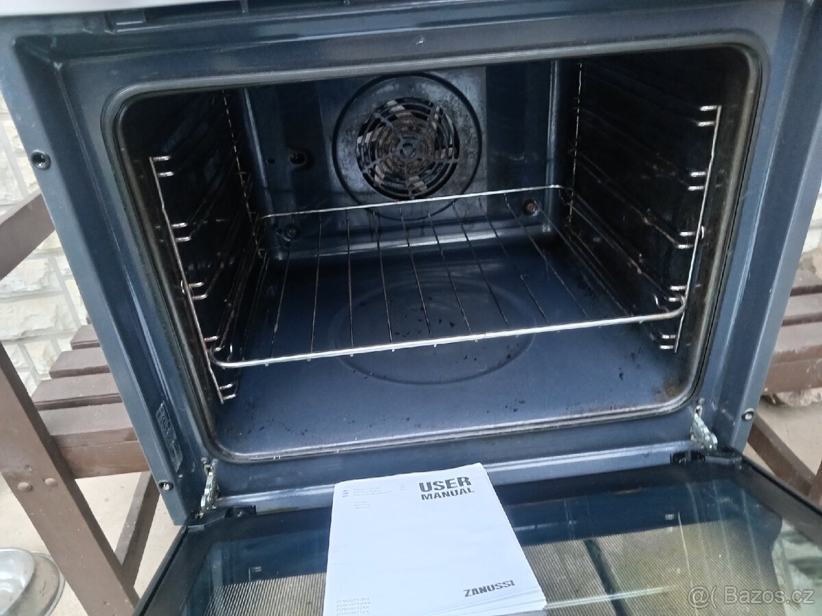Vestavná trouba Zanussi, horkovzduch - 3