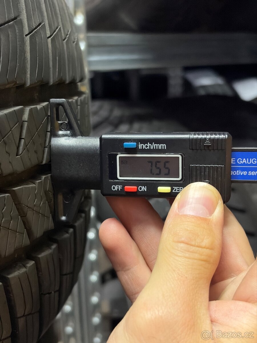 Zimní pneu Barum 215/60/17 100 V - 3