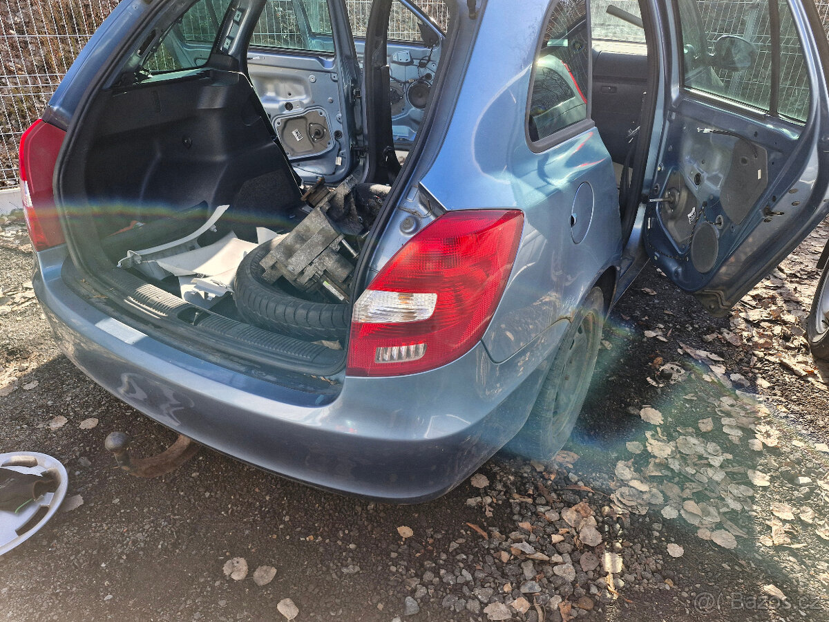 Škoda Fabia 2 rozprodej na díly - 3