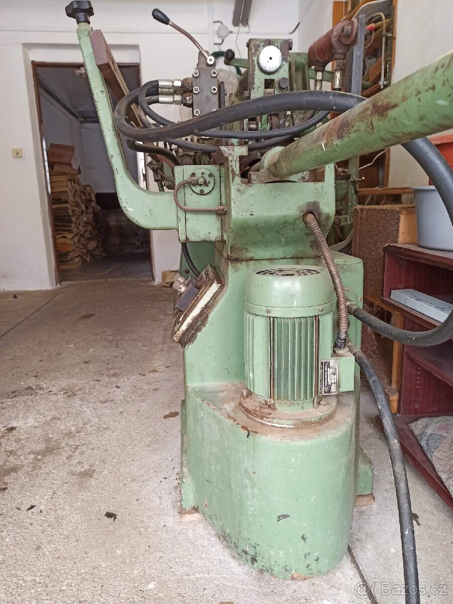 Poloautomatický soustruh na dřevo - 3