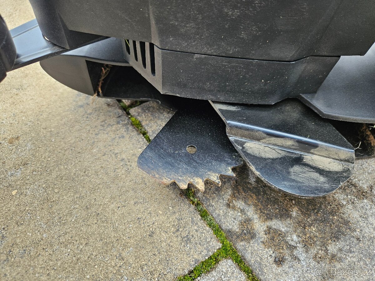 Ořezávač hran trávníků GRKS 1400 - 3