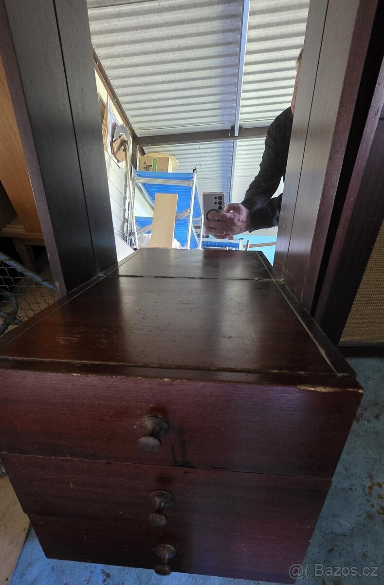 Chodbová stěna - 3