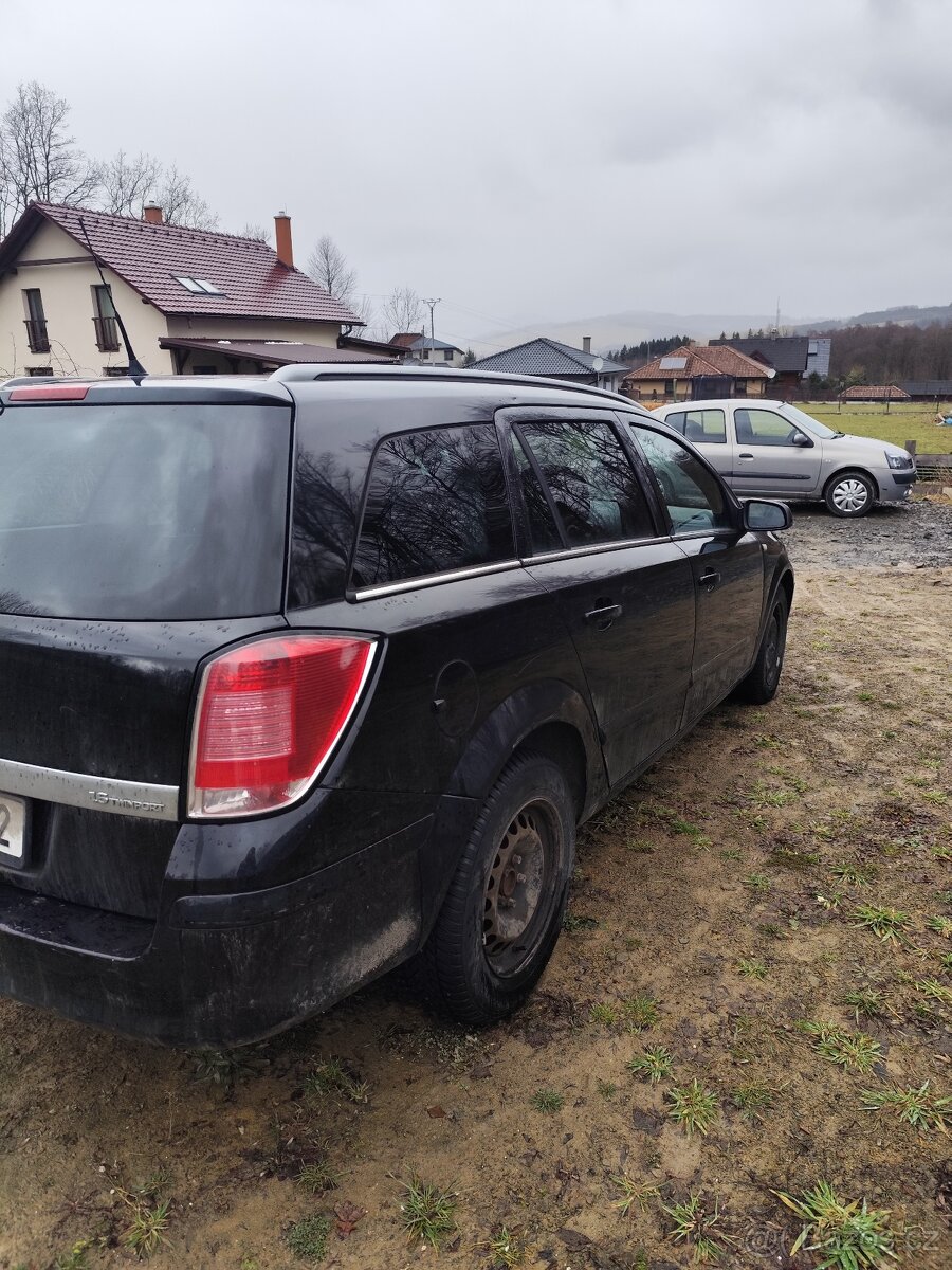 Opel Astra Caravan 1.6 - 3