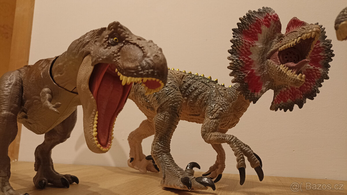 Luxusní, velcí dinosauři. - 3