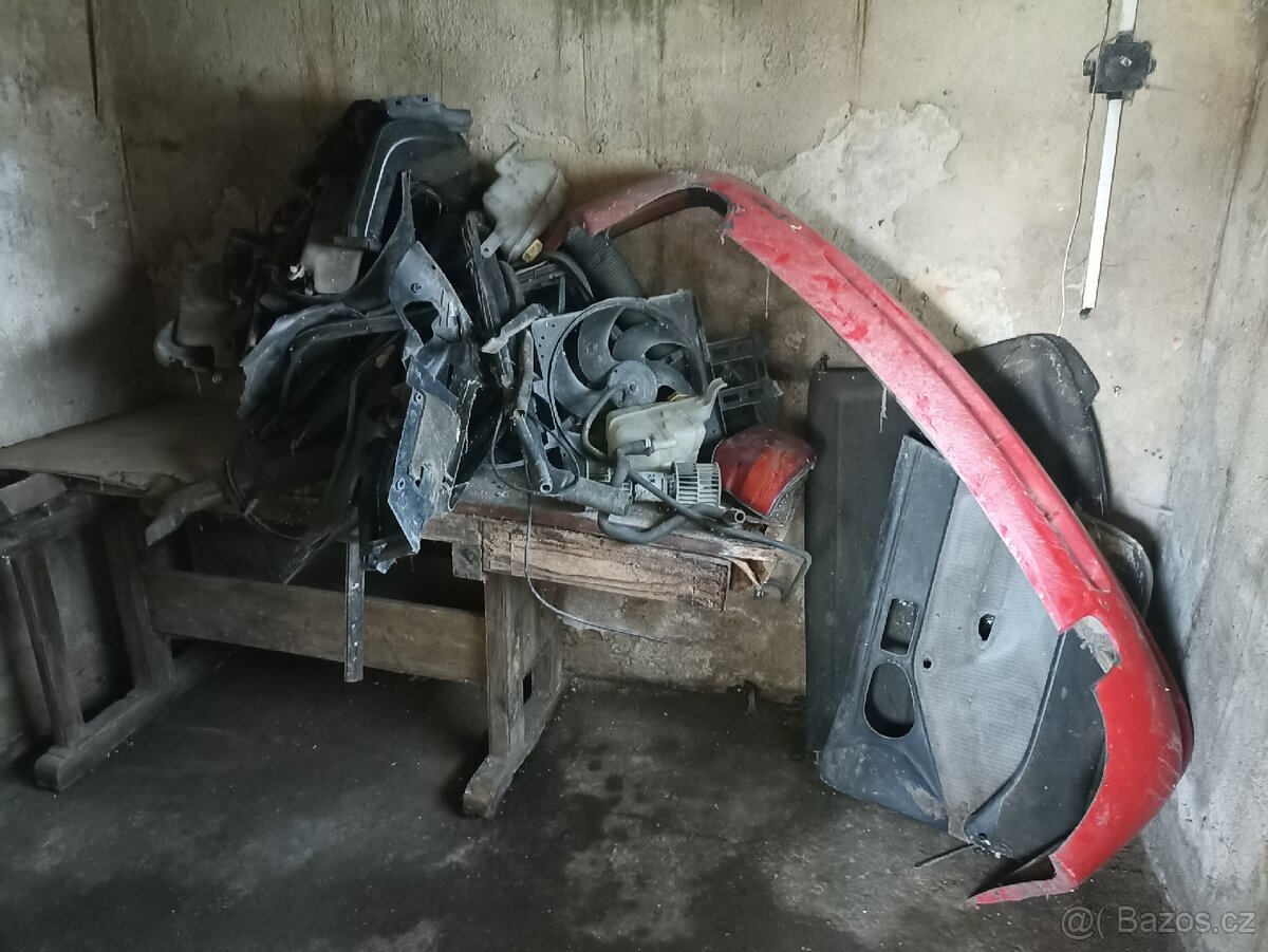 Ford Escort díly - 3