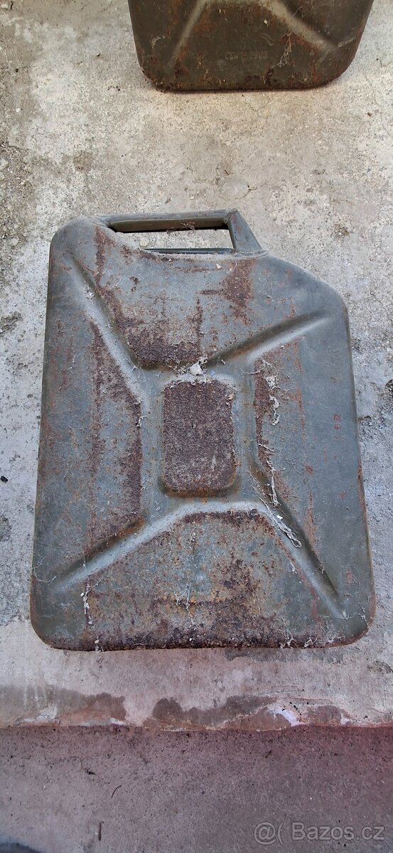 Plechový kanystr 20 l - 3